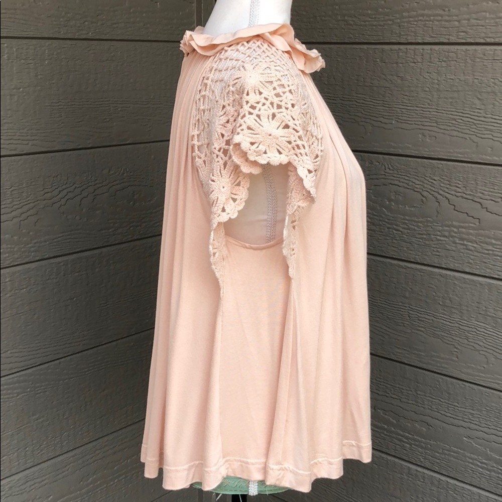 Wishlist Crochet Sleeve Top - Picture 3 of 4